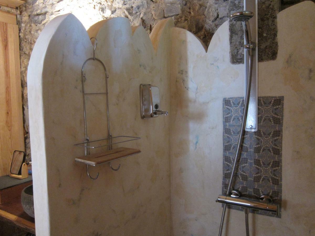 Le Murmure De La Falaise Bed and Breakfast Beaumont-le-Roger Εξωτερικό φωτογραφία
